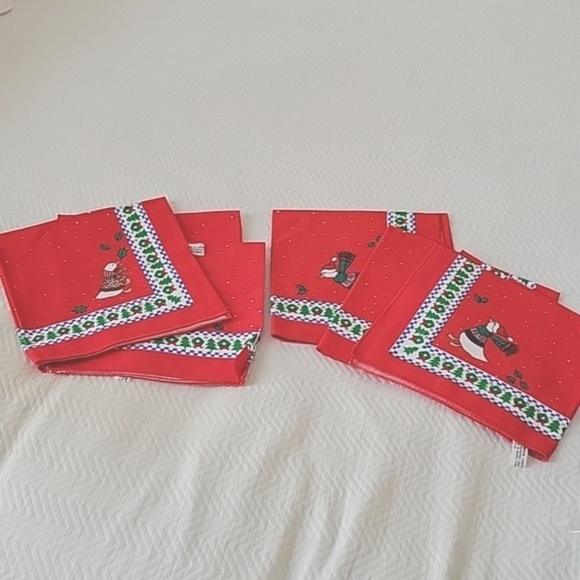 Christmas Ducks Linen Napkins -Set of 6 - Picture 3 of 7